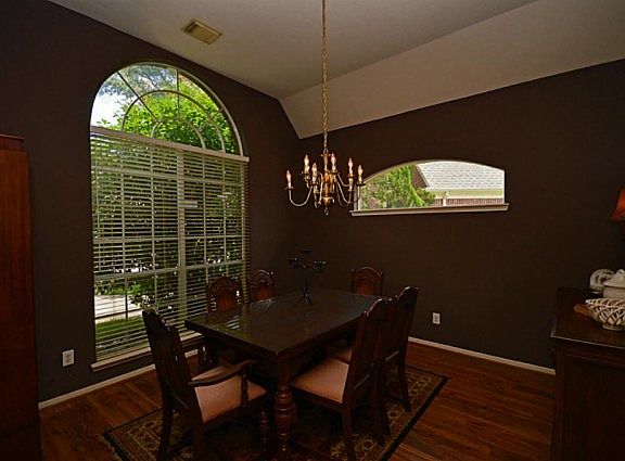 5th image of 1318 Blackheath Ct