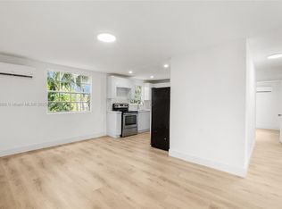 2385 SW 17th St #B, Miami, FL 33145