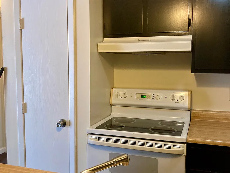 6255 Beechmont Ave #11 — Photo 9