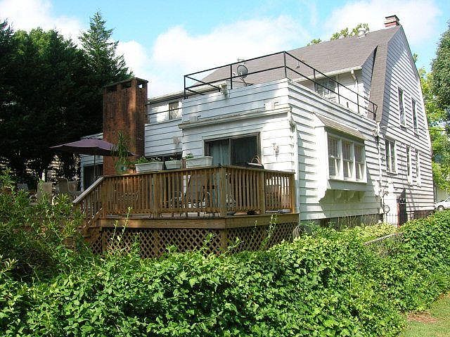 2nd image of 525 W Main St