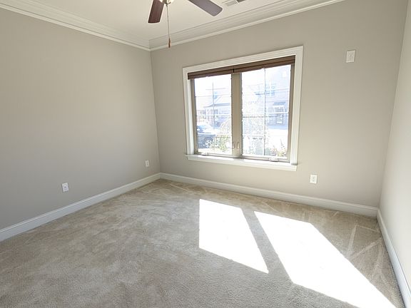 5th image of 3819 Galloway Ct #1
