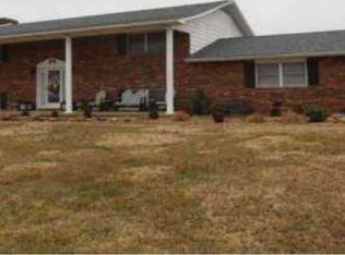 6325 Brown Rd, Madisonville, KY 42431