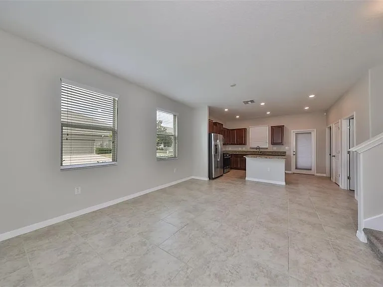 6328 Lantern View Pl — Photo 4