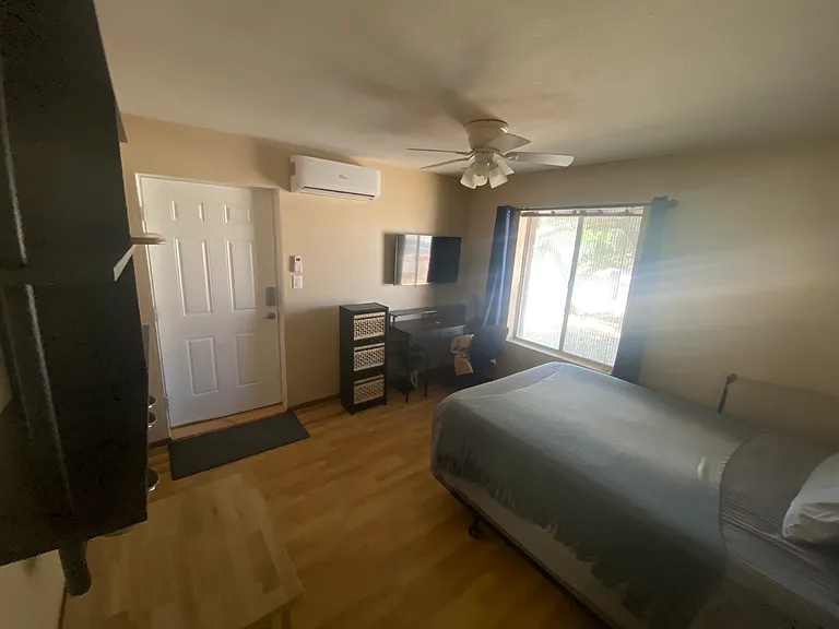 2601 W Roveen Ave — Photo 10