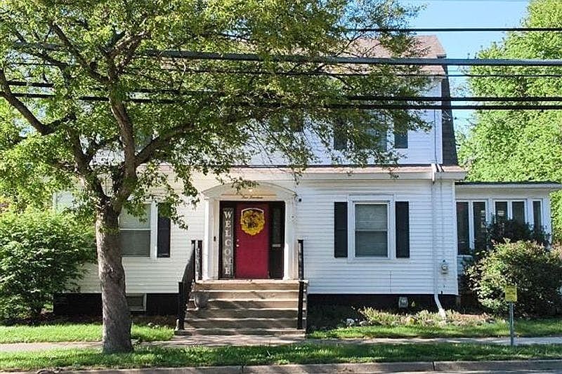 1st image of 514 W Morrell St