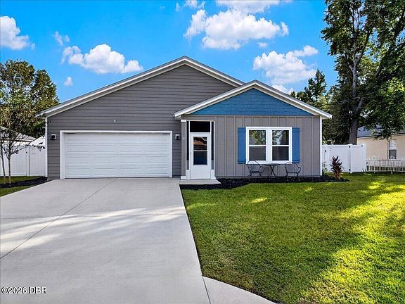 2nd image of 30 Ranwood Ln