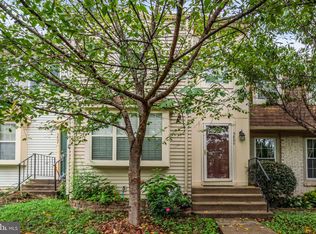 5809 Waterdale Ct, Centreville, VA 20121