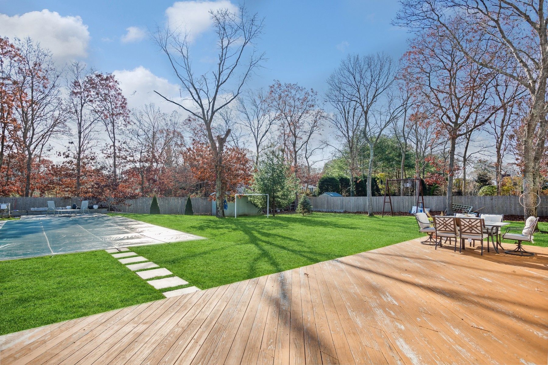 17 Birchwood Ln, East Quogue, NY 11942 Out East