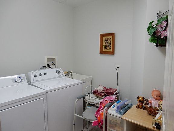 5th image of 6801 N Milwaukee Ave APT 310