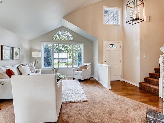 3rd image of 6408 SE Heike Ct