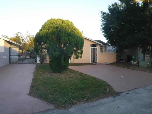 19825 NW 53rd Pl, Miami Gardens, FL 33055