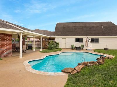 11102 Briscoe Ln, Pearland, TX, 77584