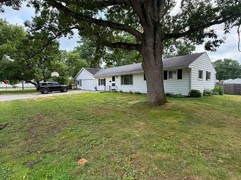 5013 Silica Dr — Photo 3
