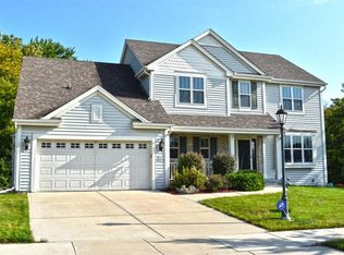 N174W20210 Creekside Dr, Jackson, WI 53037