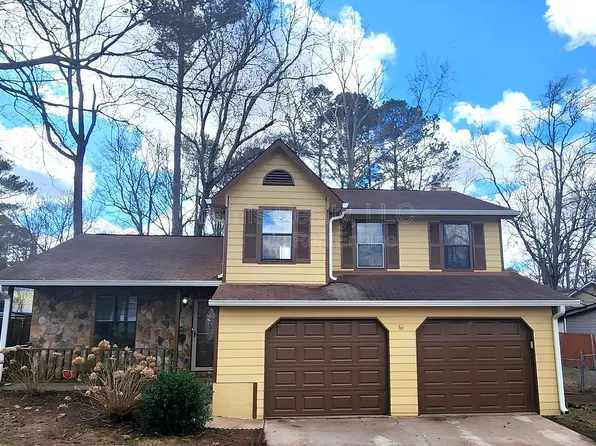 2990 Carriage Trl, Jonesboro, GA 30236