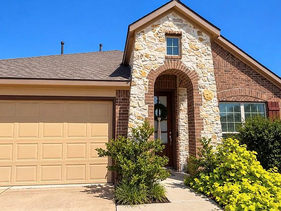 3rd image of 2638 Ivy Wood Ln