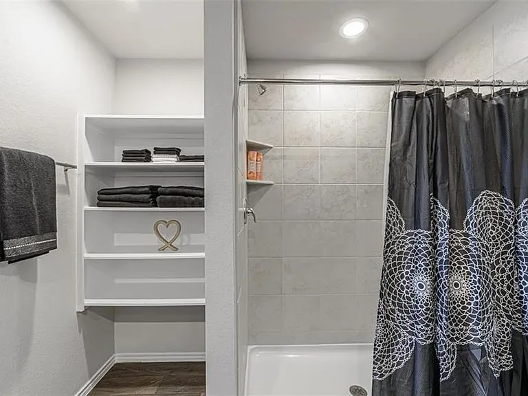 5126 Moravia Ln — Photo 18