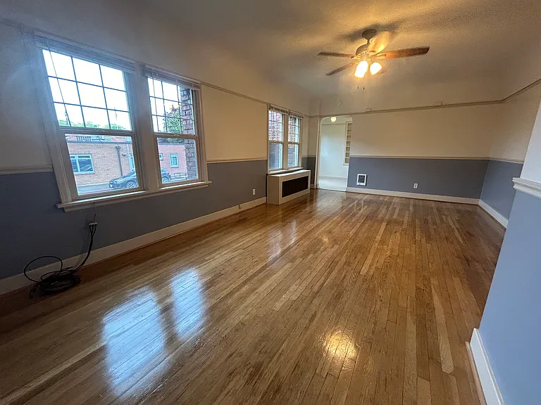 1530 NE 10th Ave #101 — Photo 2