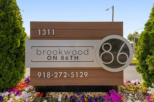 Brookwood on 86th Photo 1