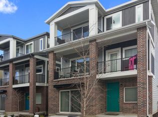 28 S Rio Grand Ave, Farmington, UT 84025