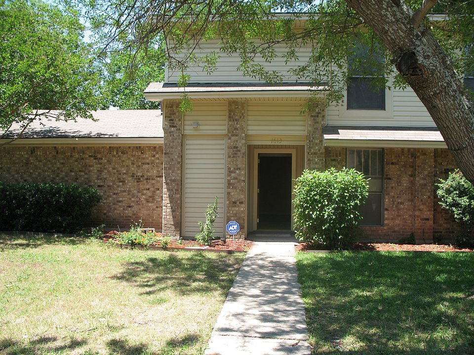 1st image of 1613 Heather Glen Ct