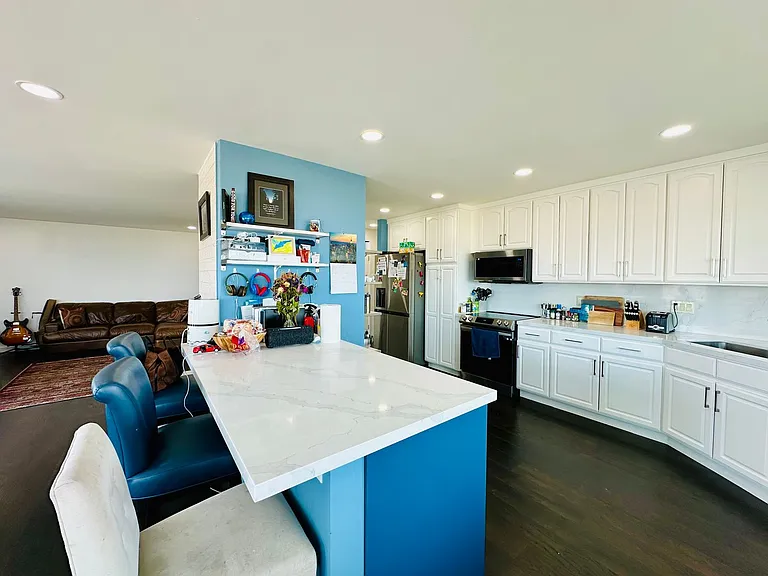 300 Sand Beach Rd — Photo 14