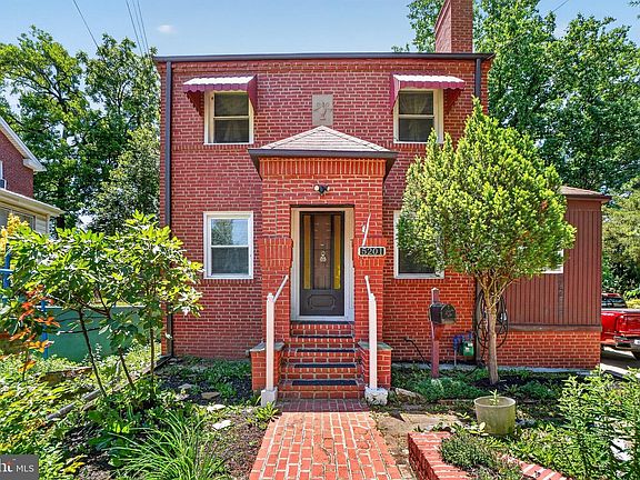 2nd image of 5201 Varnum St