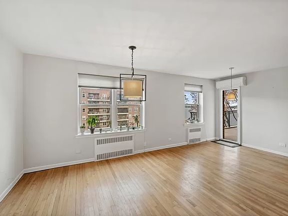 5th image of 16241 Powells Cove Blvd APT 5T