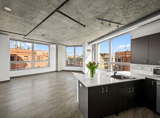 Lakeview 3200 Apartments, Chicago, IL 60657