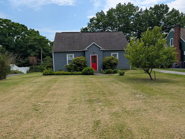 21 Wintergreen Ave — Photo 18