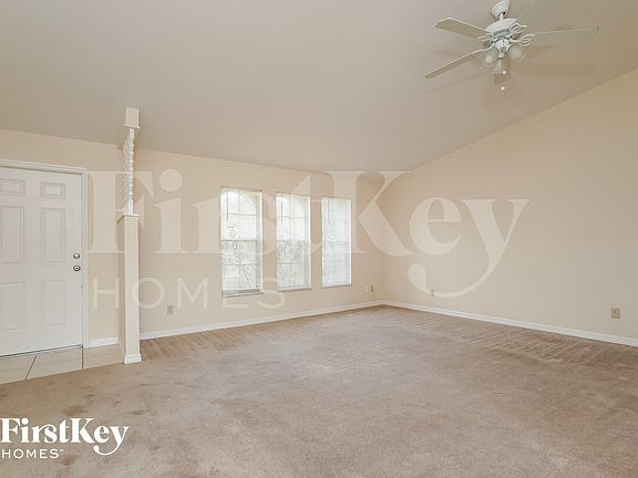 4th image of 4611 SW 6th Ave