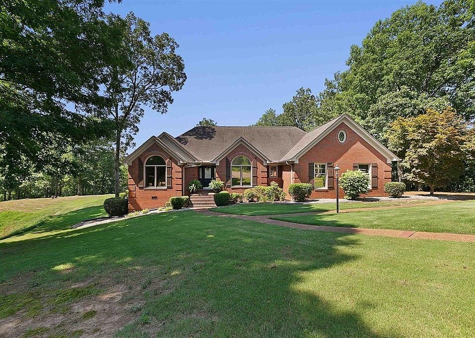 1st image of 145 Stoneybrook Way