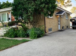 543 N Mount Prospect Rd, Des Plaines, IL 60016