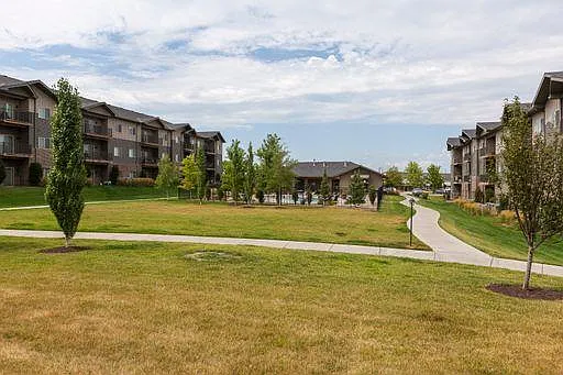 Large open lawn at Avenue 204.