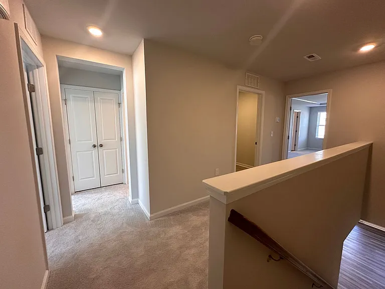 5927 Woodlawn Dr — Photo 11