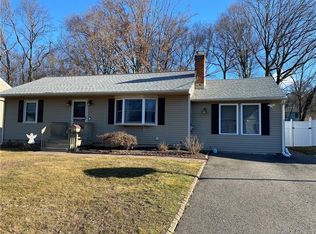 84 Marino Dr, Milford, CT 06460