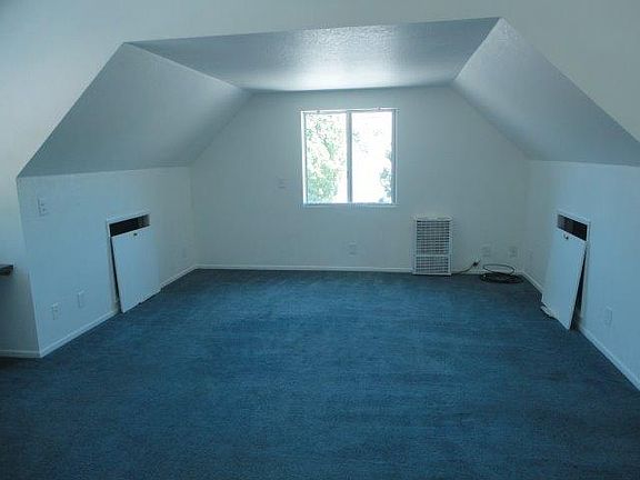 5th image of 2418 E Canyon Dr