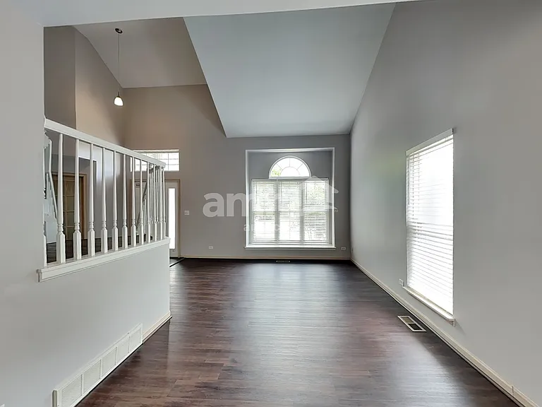 400 Galvin Pkwy — Photo 5