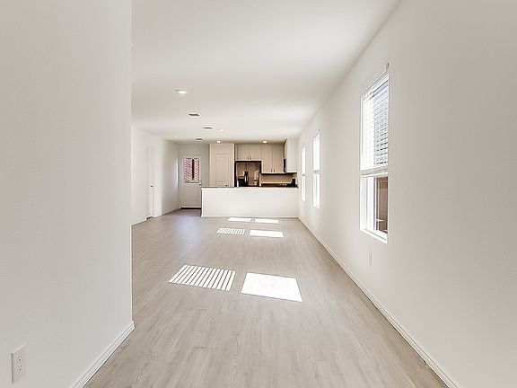 3rd image of 3616 Bluebird Ln