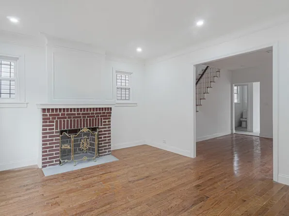 5618 Sylvan Avenue image 9 of 30