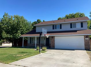 5301 Blue Jay Ln, West Richland, WA