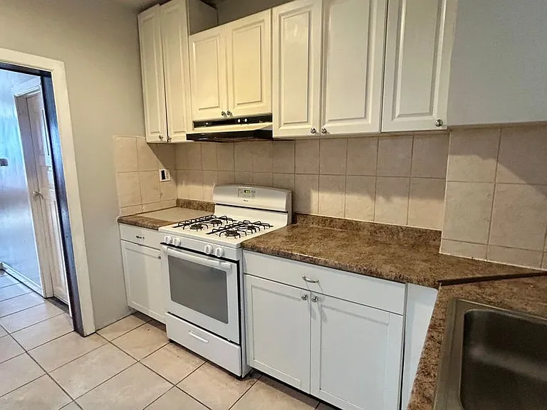 605 Eisenbrown St — Photo 31