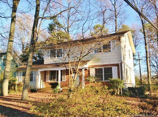 1008 Mount Kisco Dr, Charlotte, NC 28213