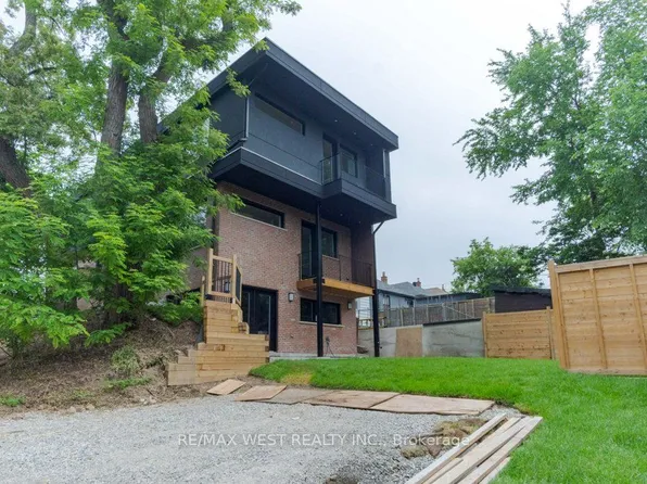 63 Lonborough Ave, Toronto, ON M6M 1X2