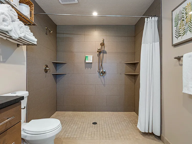 233 N Erastus Dr — Photo 25