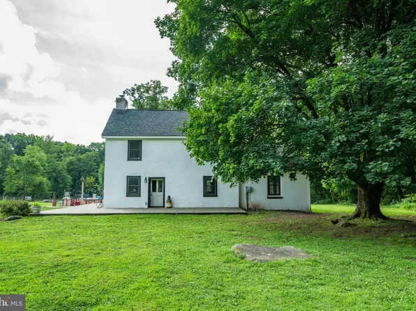1328 Cobbler Rd, Quakertown, PA 18951