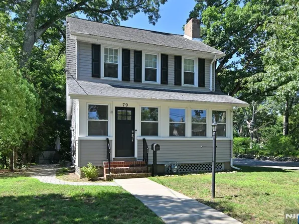 79 Westend Ave, Westwood, NJ 07675