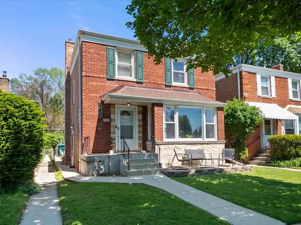 2504 W Jarvis Ave, Chicago, IL 60645