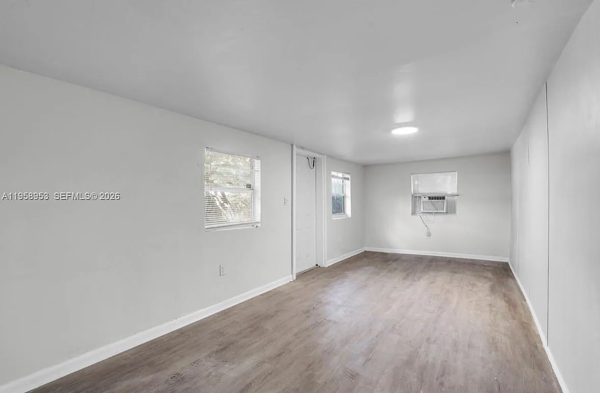 Building Photo - 914 NW 80th St