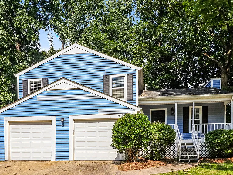 5895 Brookside Dr SE — Photo 1